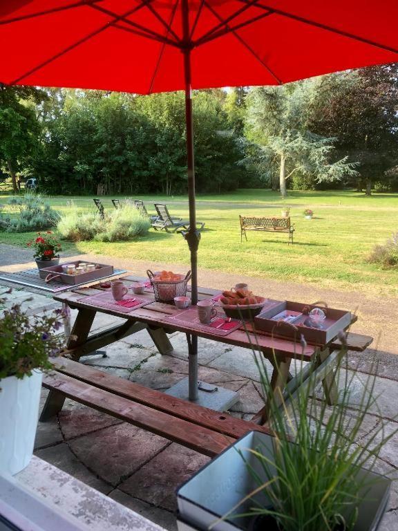 Le Pin  Domaine Des Ifs B&B 외부 사진