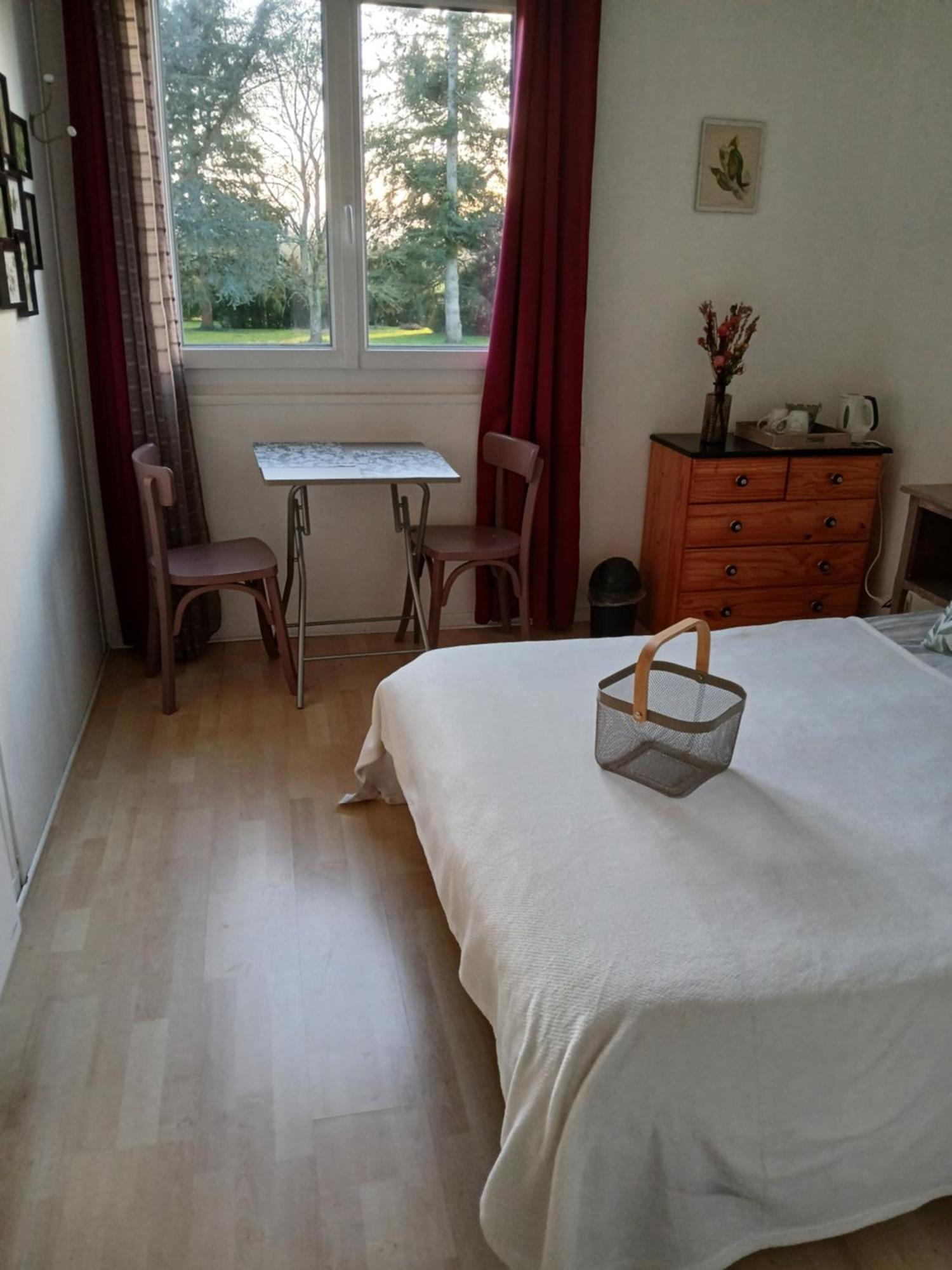Le Pin  Domaine Des Ifs B&B 외부 사진